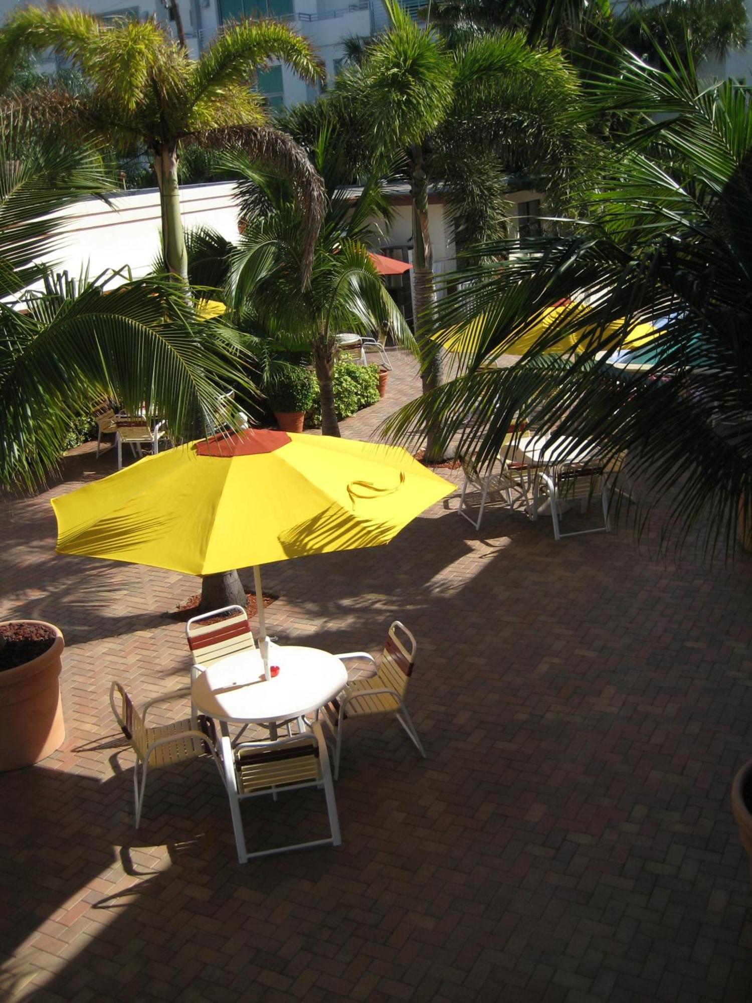 Surf Side Resort Pompano Beach Bagian luar foto
