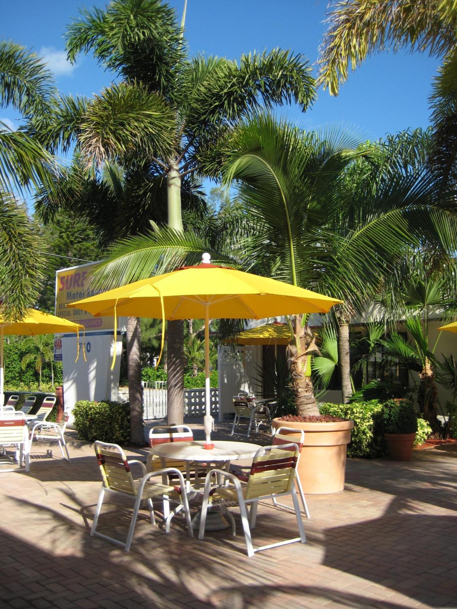 Surf Side Resort Pompano Beach Bagian luar foto