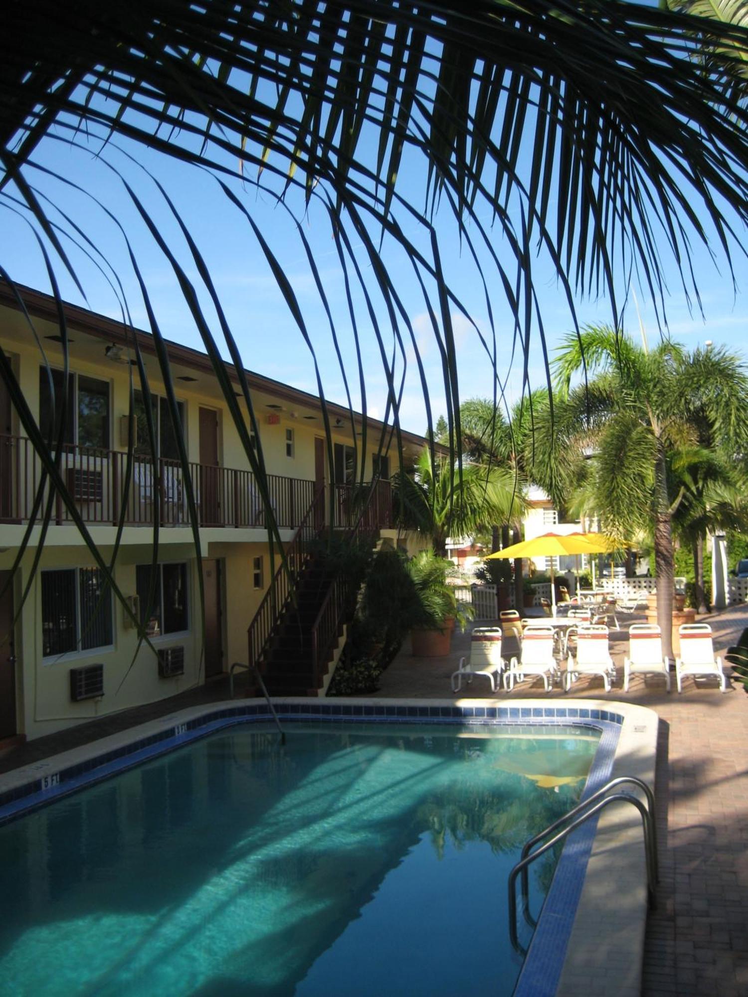 Surf Side Resort Pompano Beach Bagian luar foto