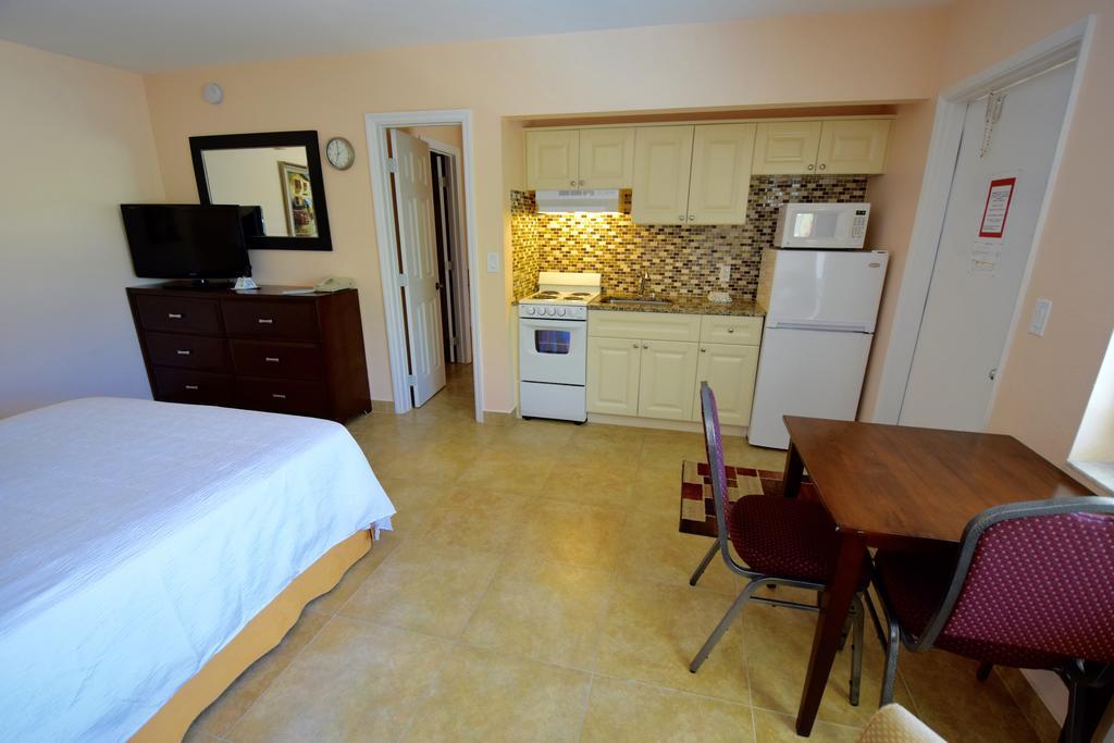 Surf Side Resort Pompano Beach Bagian luar foto