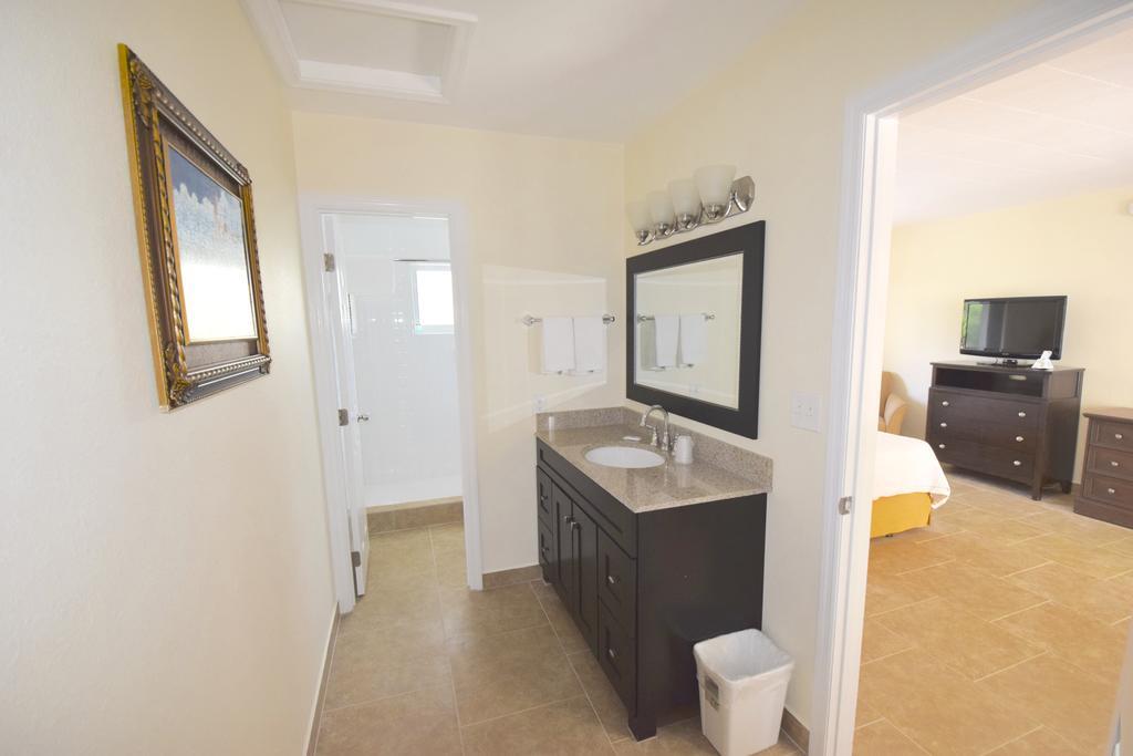 Surf Side Resort Pompano Beach Bagian luar foto