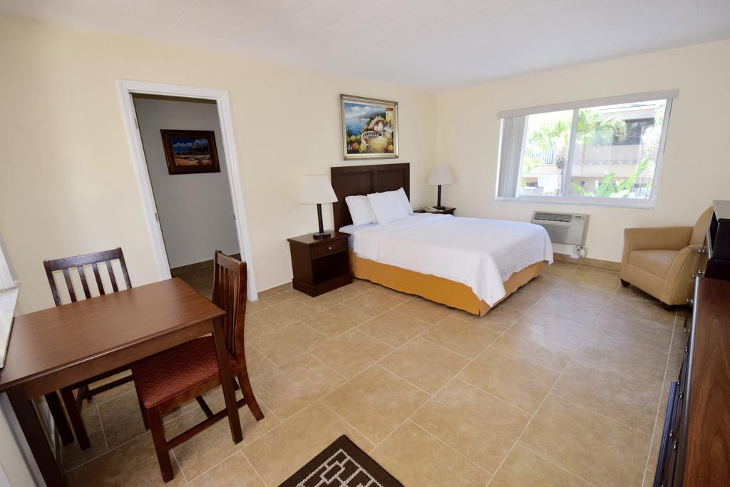 Surf Side Resort Pompano Beach Bagian luar foto