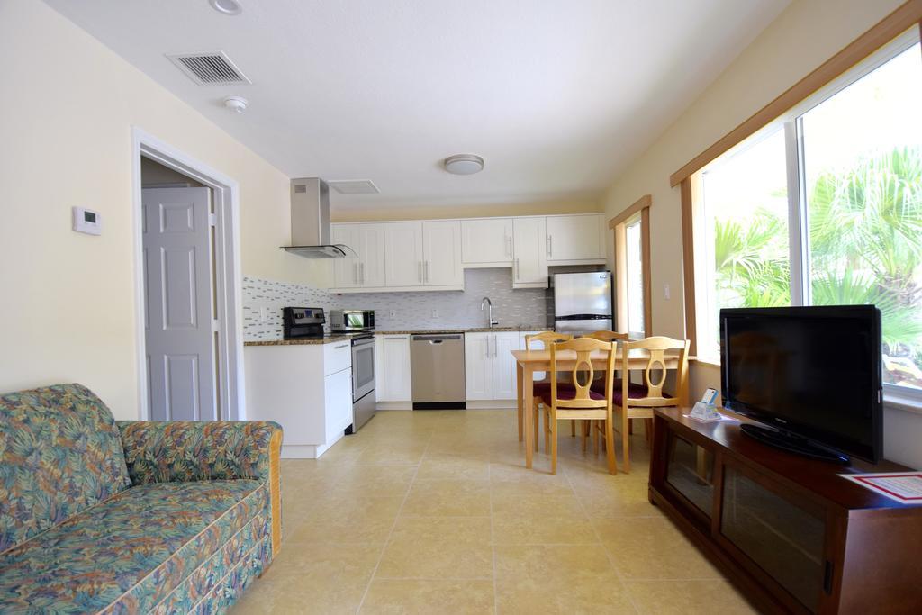 Surf Side Resort Pompano Beach Bagian luar foto